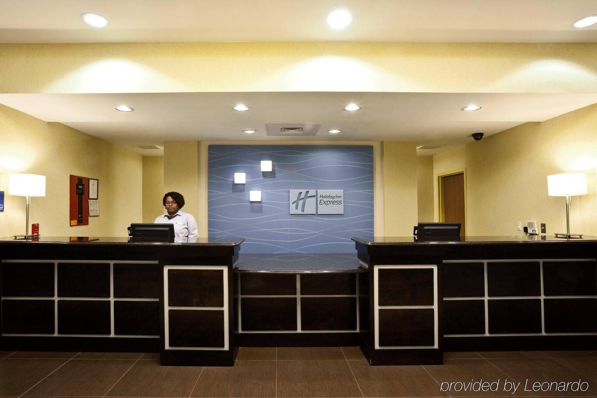 Holiday Inn Express Hotel & Suites Perry, An Ihg Hotel Exterior photo